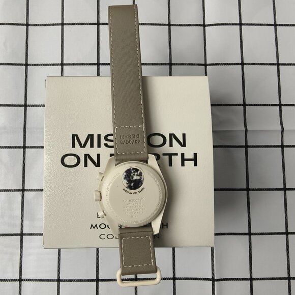 Swatch x Omega MoonSwatch Earth Desert Mission Watch - Picture 5 of 6